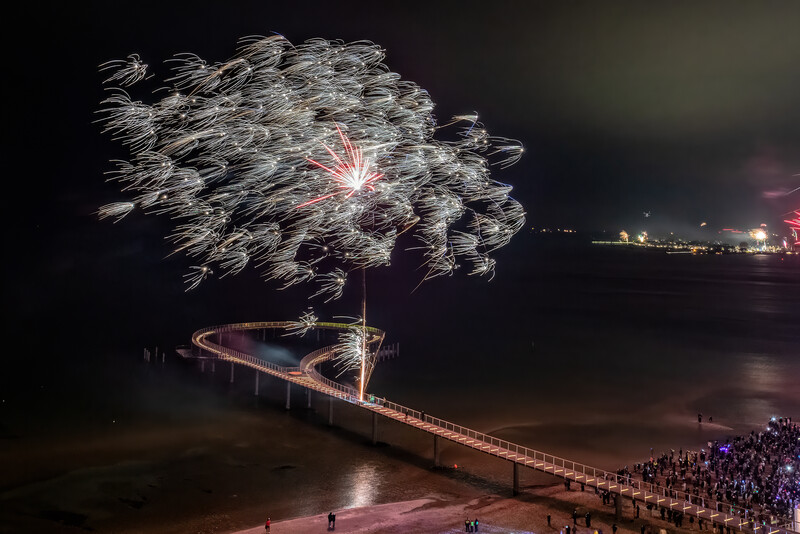 Feuerwerk an Silvester auf der Seebrücke in Timmendorfer Strand 