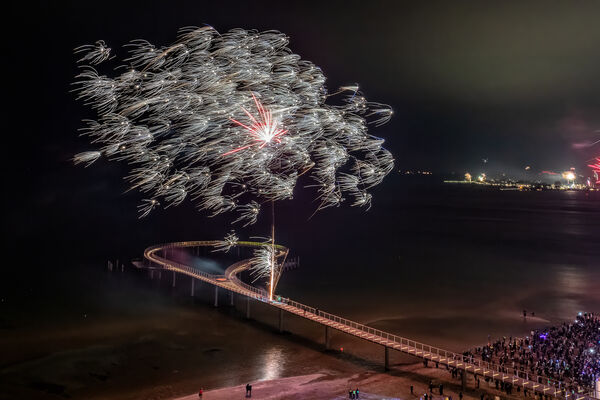 Feuerwerk an Silvester auf der Seebrücke in Timmendorfer Strand