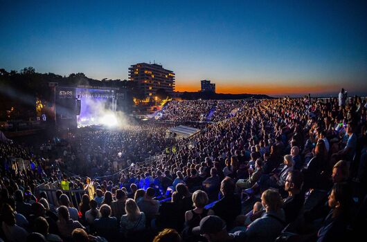 Stars am Strand ist das Highlight von Timmendorfer Strand. Hier treten jedes Jahr verschiedenste Künstler direkt am Strand auf.
