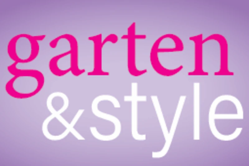 Lila Bild mit der Aufschrift garten (in Pink) & style (in weiß)