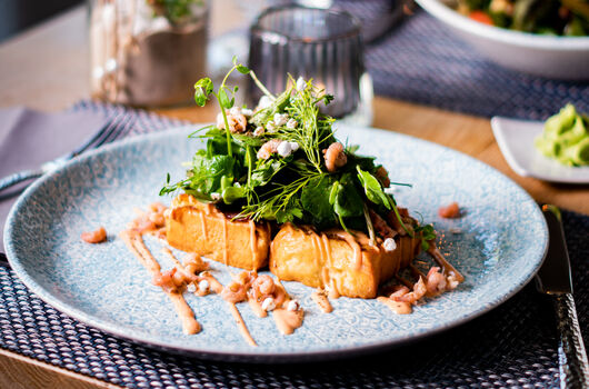 Das schön hergerichtete Krabbenbrötchen von Bartmans Kitchen kann sich wirklich sehen lassen!
