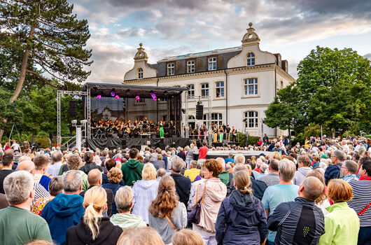 Bei diesem Konzert zeigt die Musikhochschule Lübeck ihr musikalisches und schauspielerisches Talent.