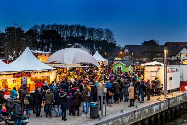 Weitwinkel Aufnahme von der Veranstaltung Fischers Wiehnacht
