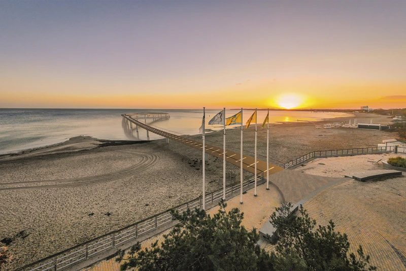 Foto der Seebrücke in der Abendsonne