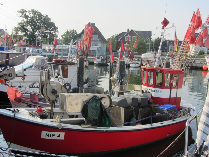 Schiffkutter im Niendorfer Hafen